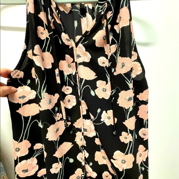 Halter-top blouse, Lemon Tart Brand. Black with pink/grey flowers, Size L - Picture 4 of 5